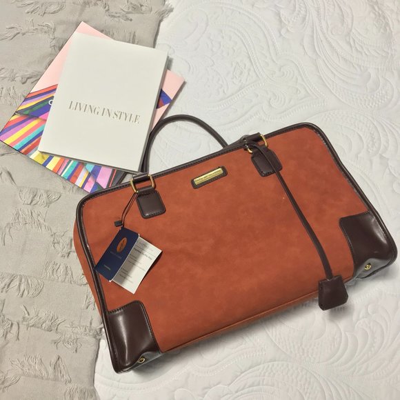 Adrienne Vittadini Duffle Bag (British Tan: AV-1802: Fuax Suede) *Never Used - Picture 2 of 16